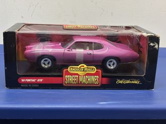 Ertl Collectibles American Muscle Street Machines 1969 Pontiac GTO PINK