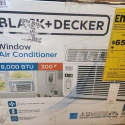BLACK+DECKER Window Air Conditioner with Remote Control