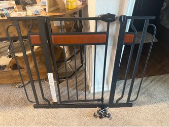 Regalo Extra Wide Walk-Through Baby & Pet Gate w/ Extensions – Great Condition