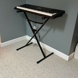 Electronic Keyboard With Stand