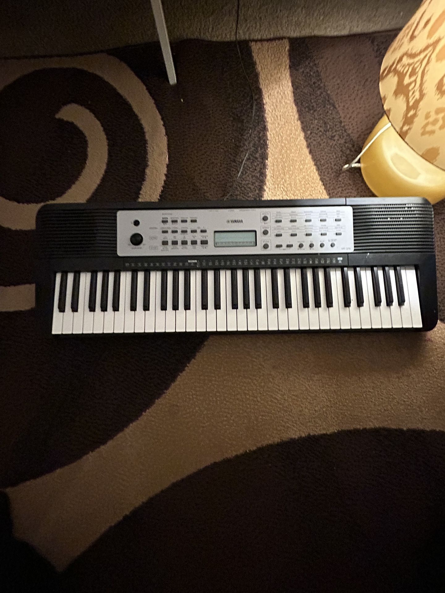 Yamaha PSRE283 61-Key Portable Keyboard