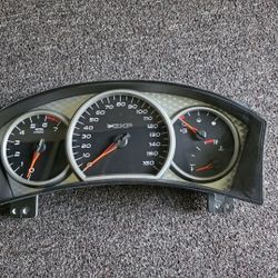 Speedometer Gauge Cluster Pontiac Grand Prix 