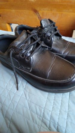 Men's dress shoes