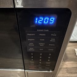 Sumsung Countertop Microwave with Grilling Element