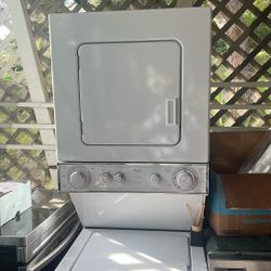 Whirpool stacked Washer/Dryer