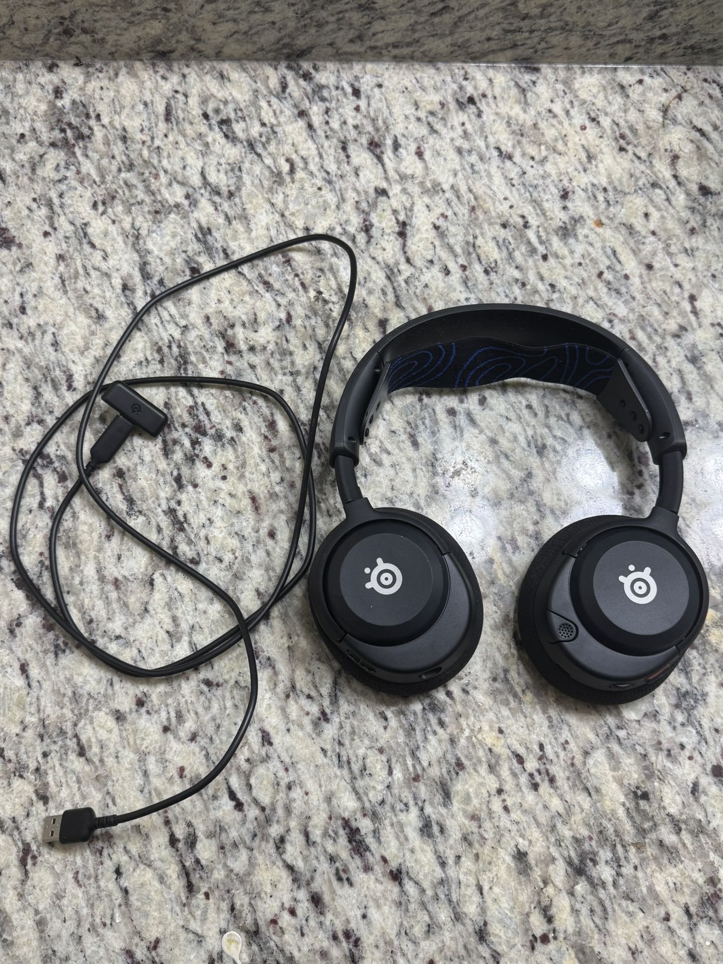 SteelSeries Arctis Nova Gaming Headset