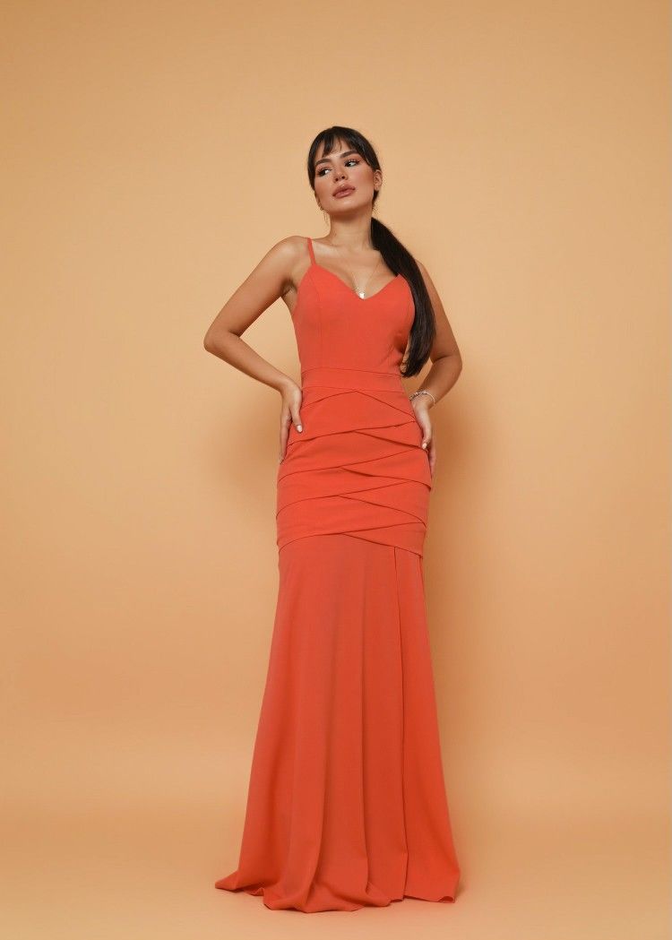 Long dress with layers in the skirt, slit and V-neck