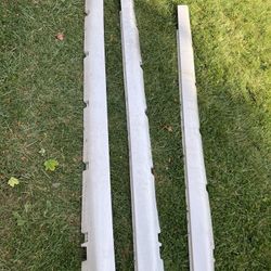 16 Dodge  Charger Rocker Panels (parts)