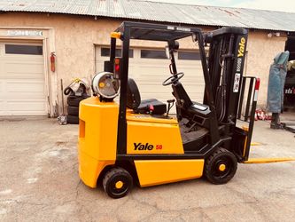 Yale forklift (READ LISTING)