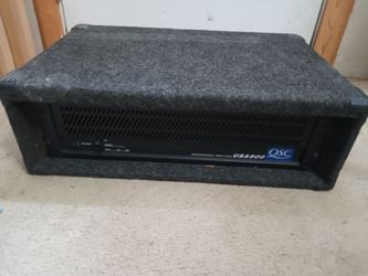 QSC Power Amp with Case
