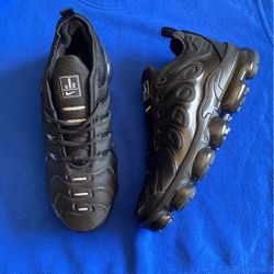 Nike Vapormax Plus Size 10 New