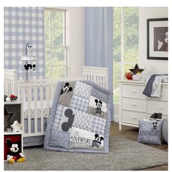 Mickey Crib Setting