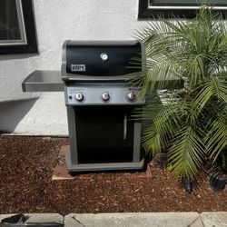 Weber - Spirit E-310 3-Burner Propane Gas Grill - Black