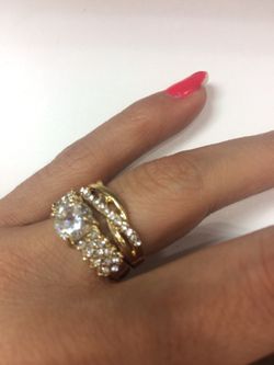 Engagement and wedding band