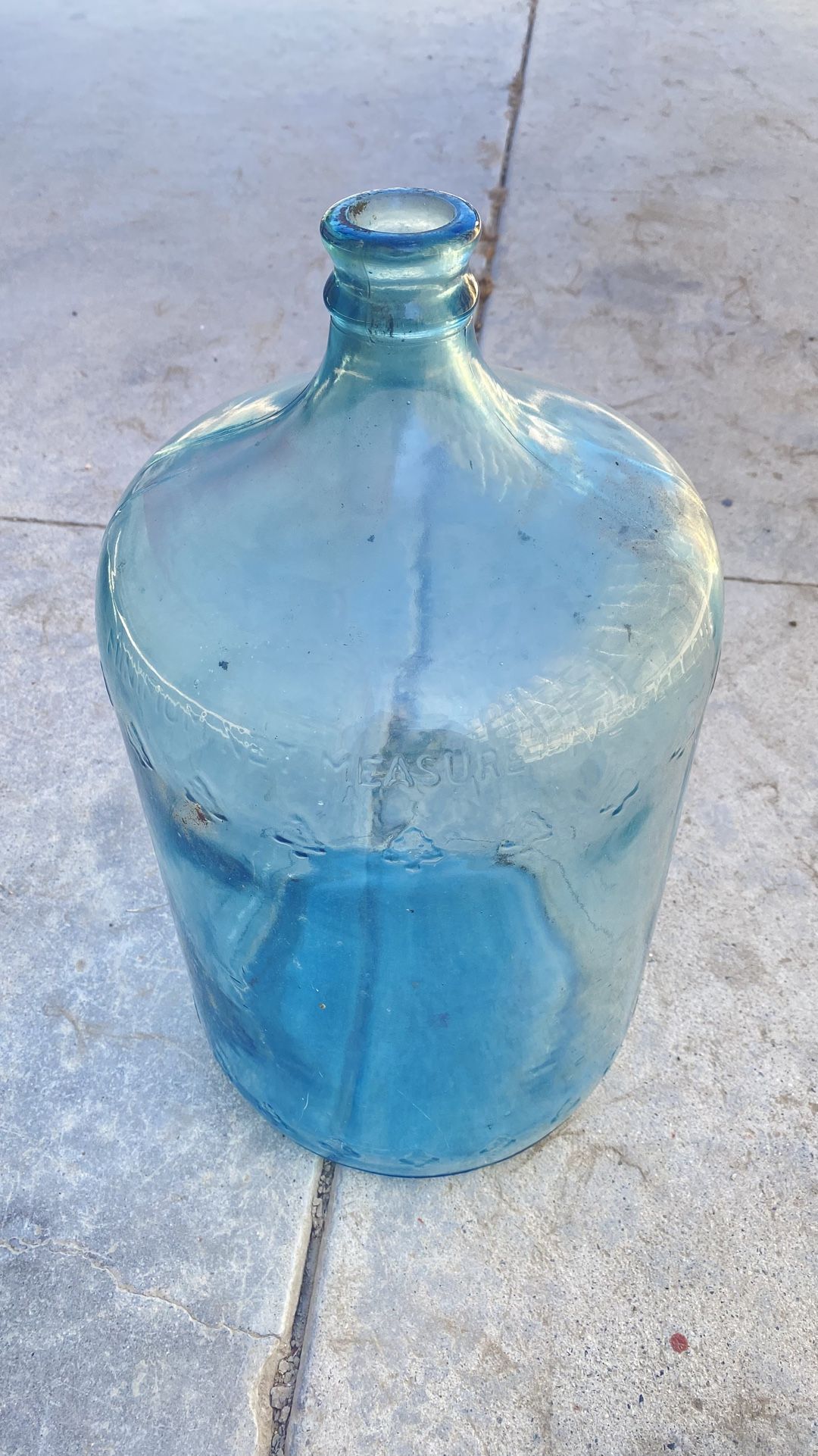 PENDING PICK UP… AUTHENTIC Old School Original Glass Water Bottle Minimum Net Measure Five Gallons
