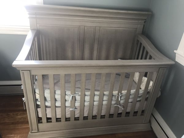 Baby Cache Vienna 4 In 1 Convertible Crib Ash Gray For Sale In