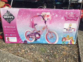 Huffy Disney Princess Bike training wheels for Sale in Auburn WA