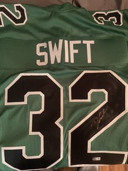 Deandre Swift Autographed Jersey