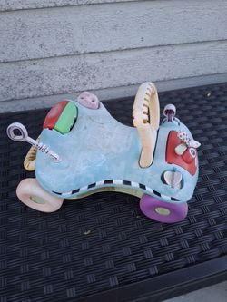 Outdoor Riding Toy, cross posted North riverside