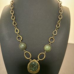 Vintage 1980s Bronze Statement Aventurine Chipped Pendant Necklace 10.5”
