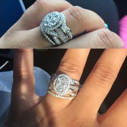 1.95 CT. T.W. Round Cut Diamond Halo Ring in 14K Gold