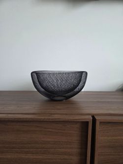 black woven metal wire mesh bowl