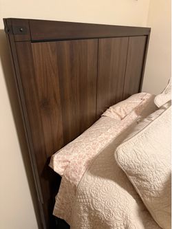 Full size bed set