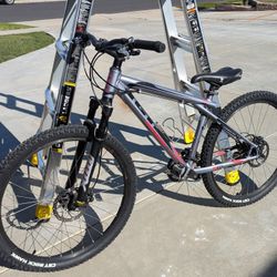 GT Avalanche 26 Inch, Small