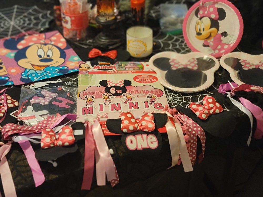 Minnie Mouse Party Decorations From Party City