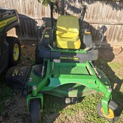 John Deere ZERO TURN