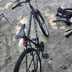 Men's 29" Rock Creek Mountain Pro Bike Off Road Tires 18-Speed Bicycle, Black