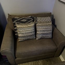 Oversized Bed-Room Chair