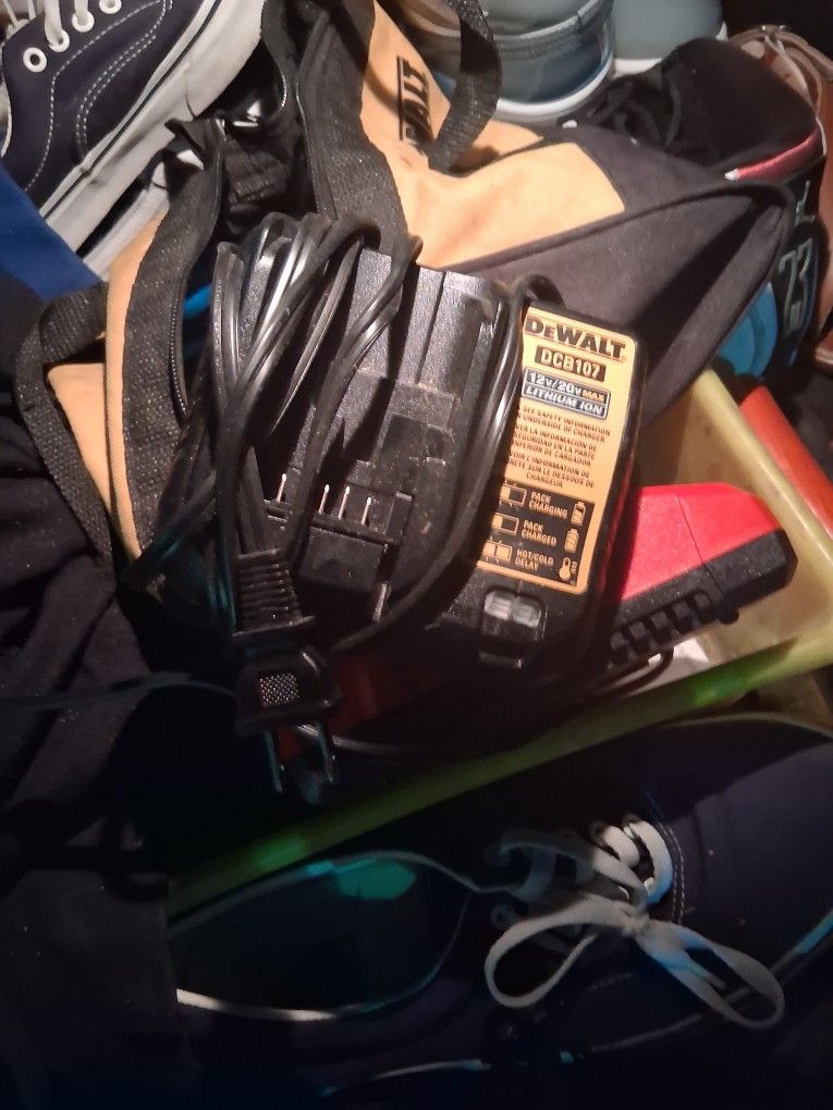 Battery Chargers For Dewalt And Milwaukee