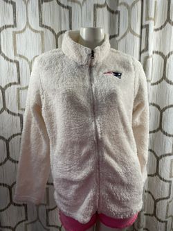 Youth/junior’s large 11-13 New England Patriots Sherpa (new!)