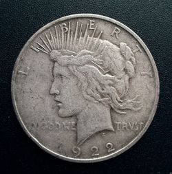 1922-D Peace Silver Dollar Circulated 