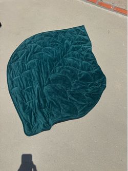 FREE Weighted blanket - 7lbs