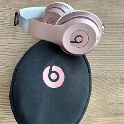 Beats Solo 3 Rose Gold