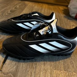 New Adidas Cleats Kids Sz 3