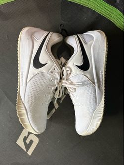 Womens zoom volleyball shoes size 10