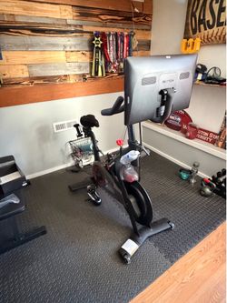 Peloton Bike