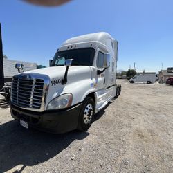 2016 Freightliner Cascadia