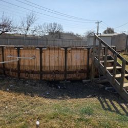 Above Ground Pool, Coleman 