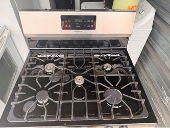 Frigidaire gas stove