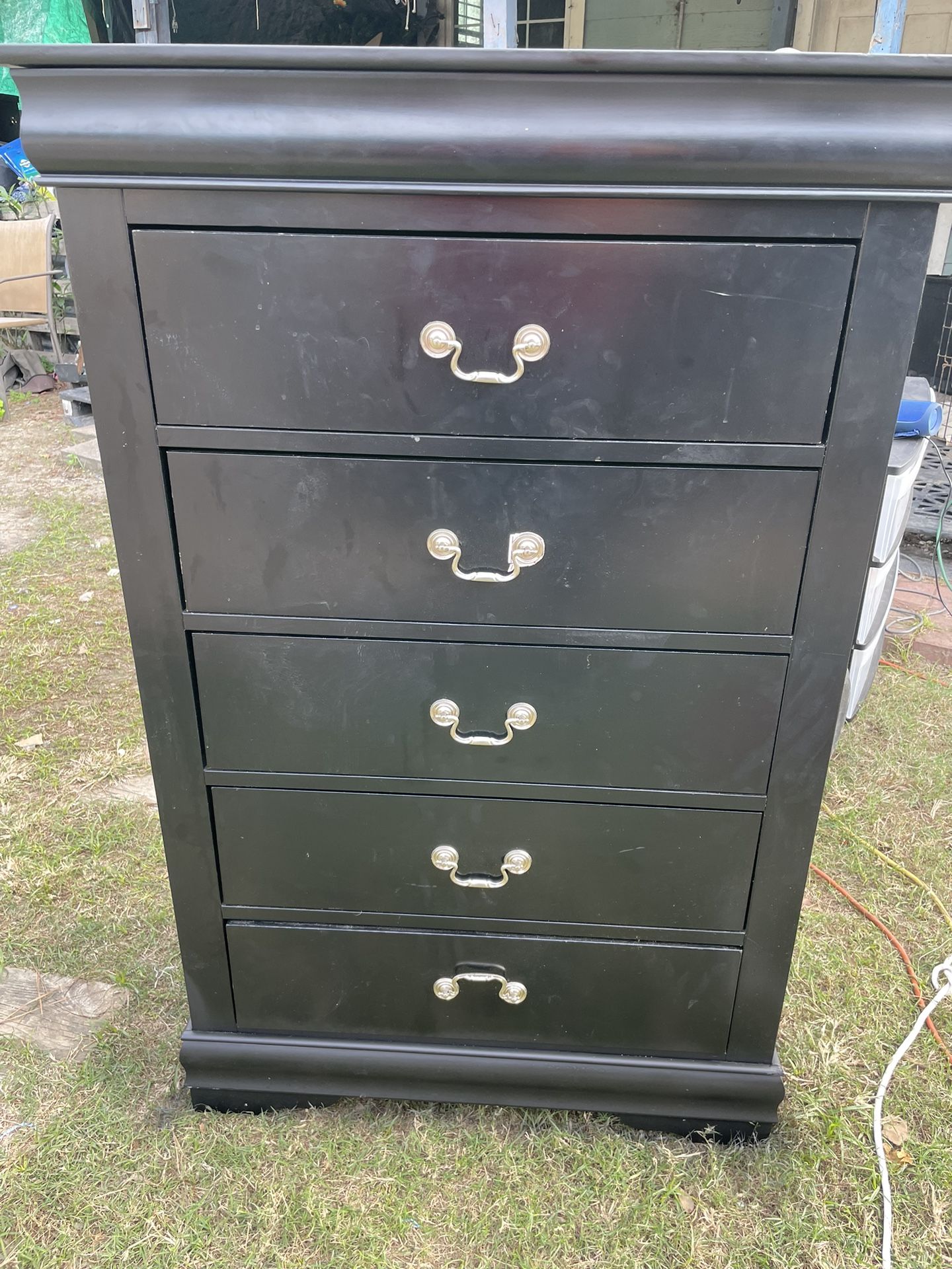Dresser