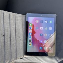 Apple  I Pad Air  10 Inch 