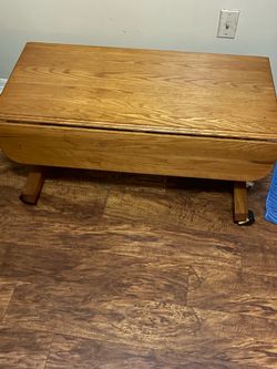 Oak Drop-Leaf Coffee Table