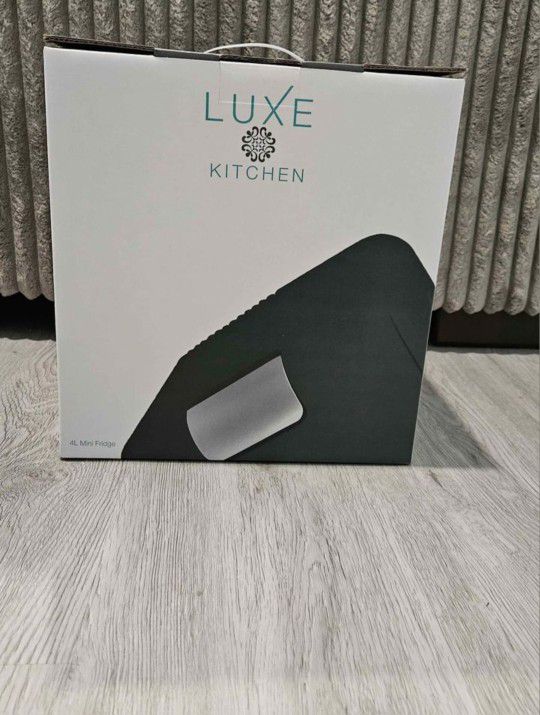Luxe Kitchen 4L Mini Fridge