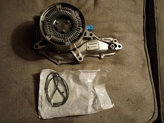 Heavy duty Volvo water pump