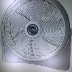 Lasko 20 Inch Cyclone Fan 
