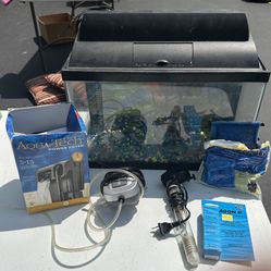 5 Gallon Fish Tank With Equipment